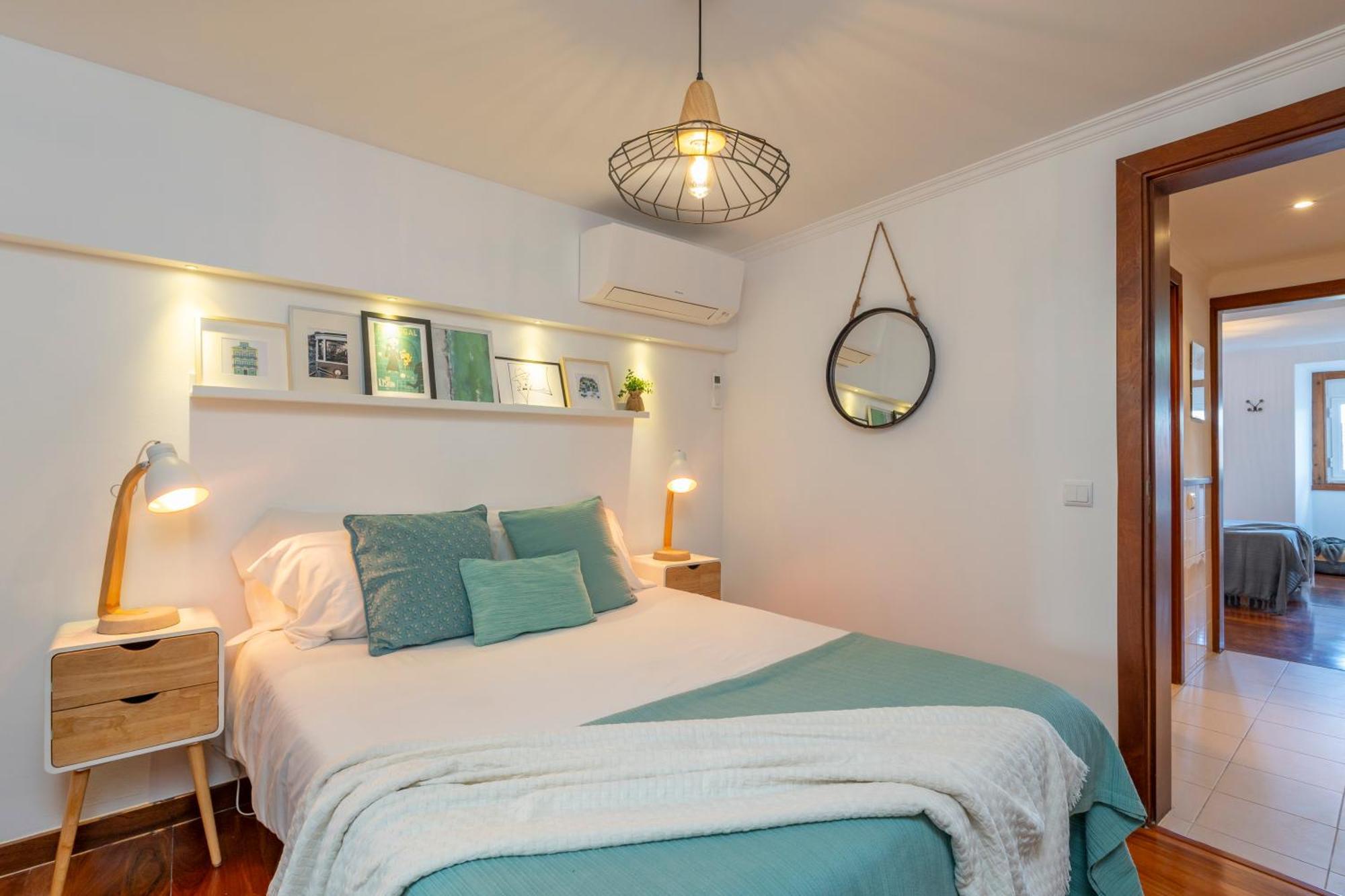 Superb Apartments Overlooking Graca In ליסבון חדר תמונה