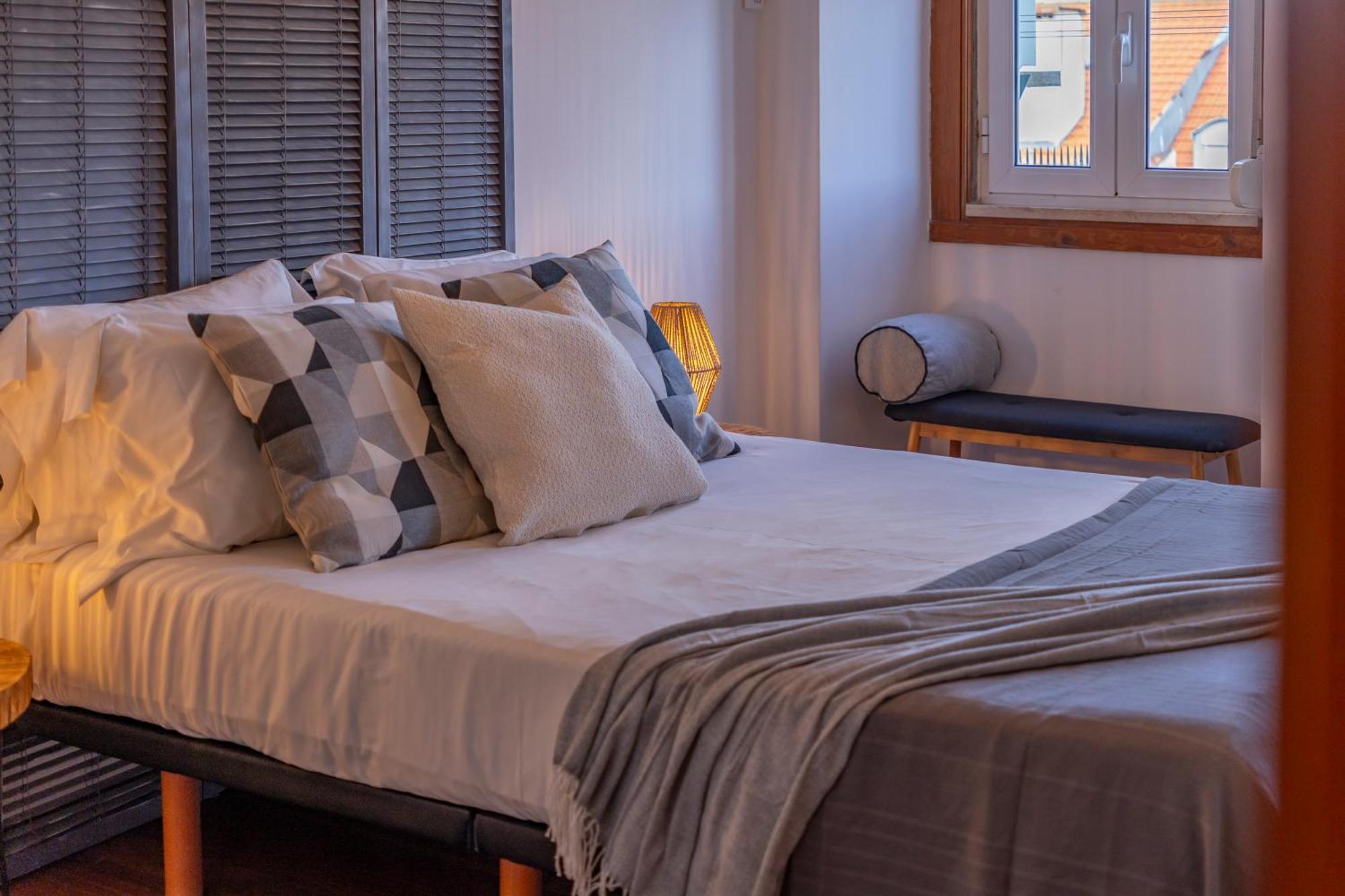 Superb Apartments Overlooking Graca In ליסבון חדר תמונה