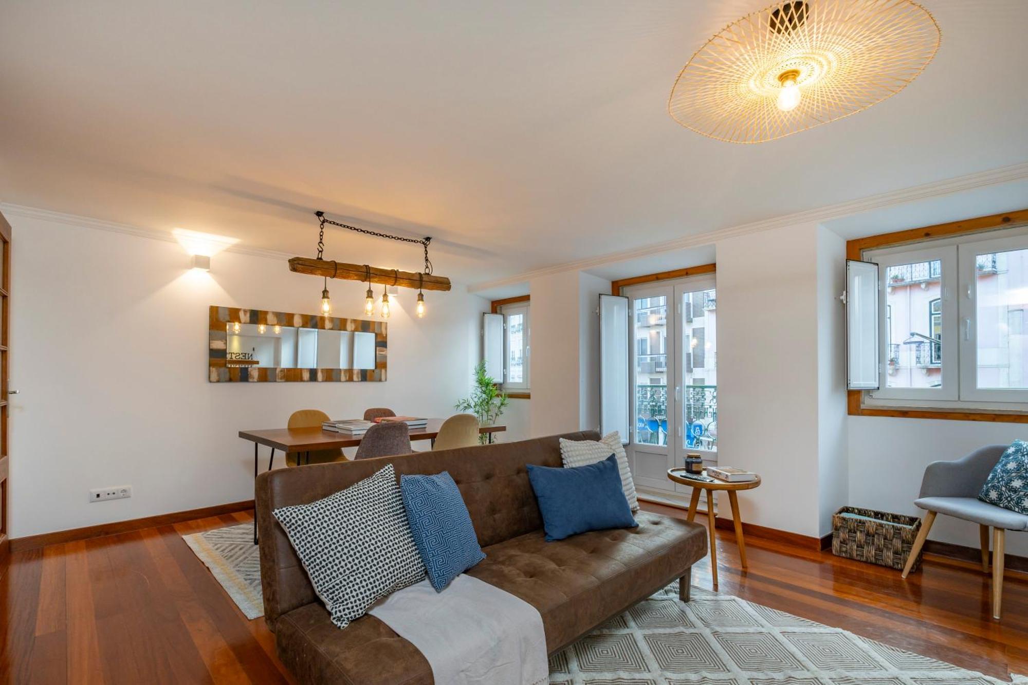 Superb Apartments Overlooking Graca In ליסבון מראה חיצוני תמונה