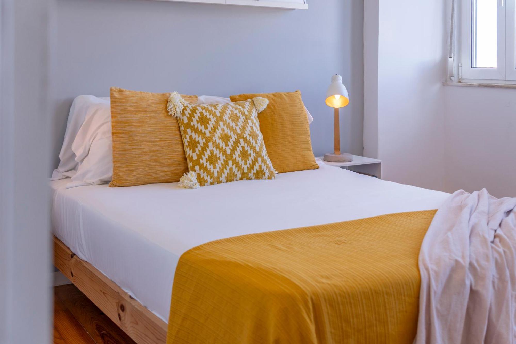 Superb Apartments Overlooking Graca In ליסבון חדר תמונה