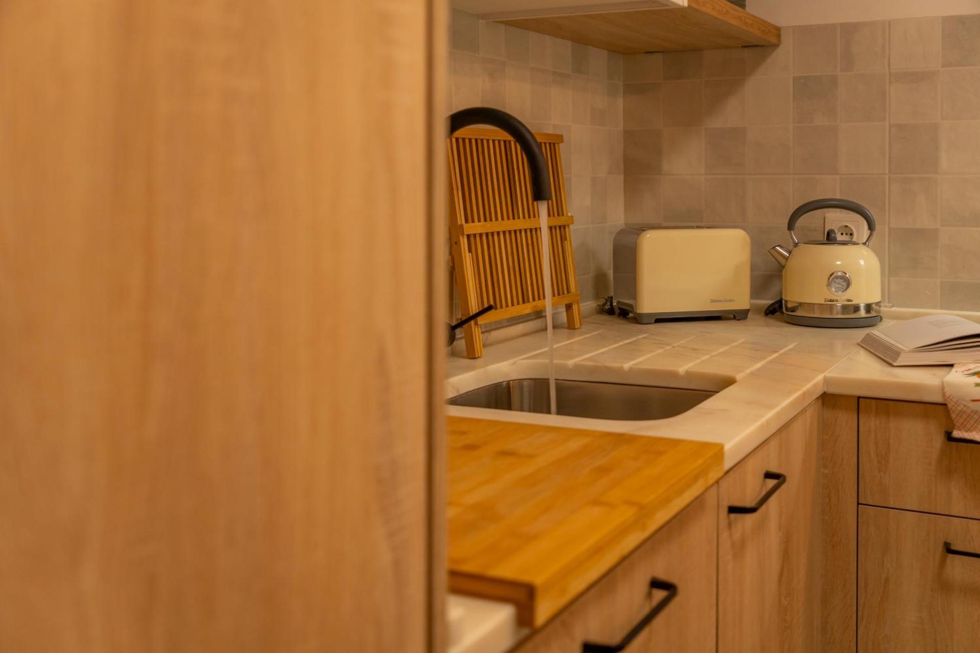 Superb Apartments Overlooking Graca In ליסבון חדר תמונה